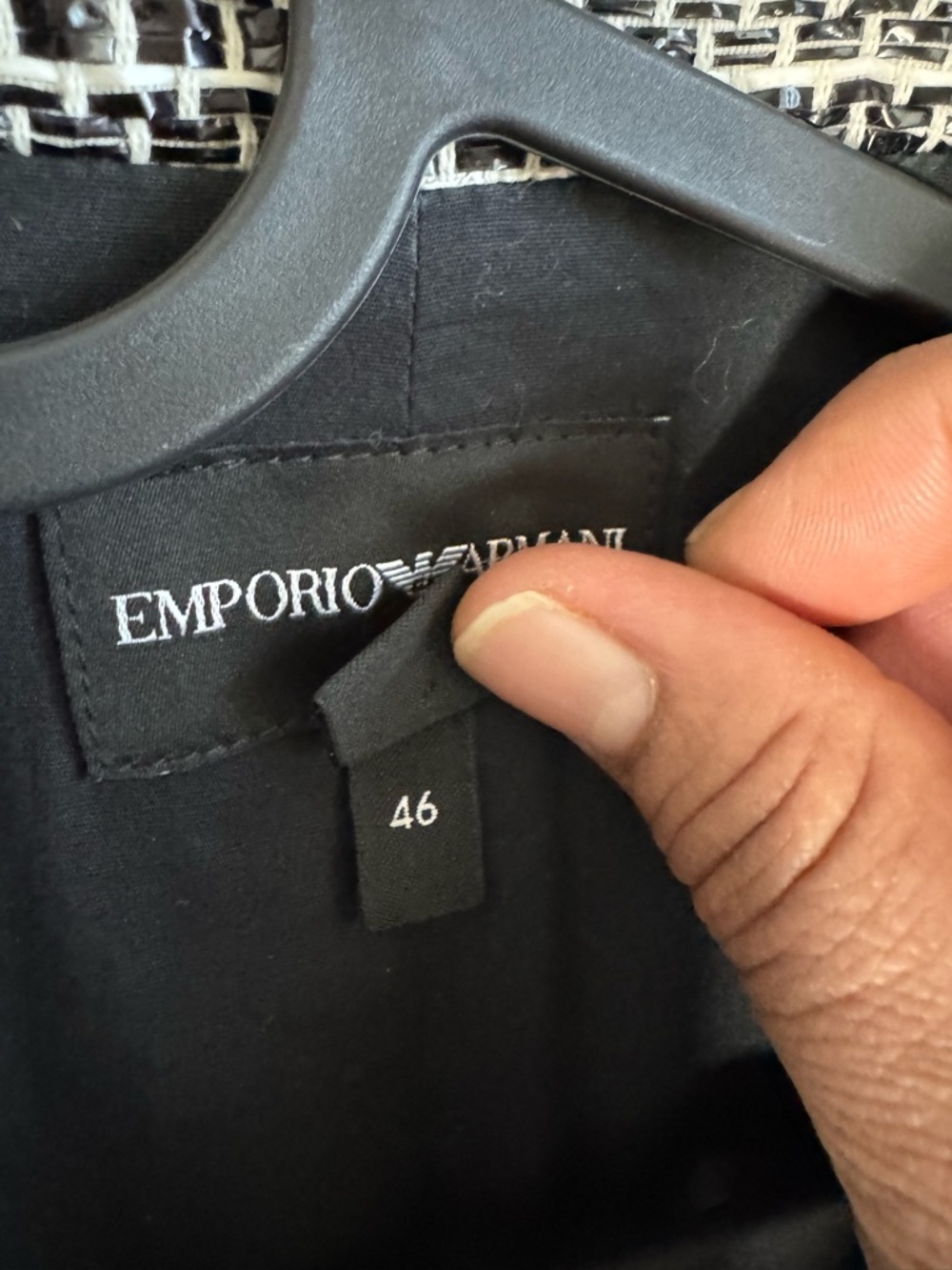 Emporio Armani Black and White Textured Knit Blazer - Picture 7 of 11